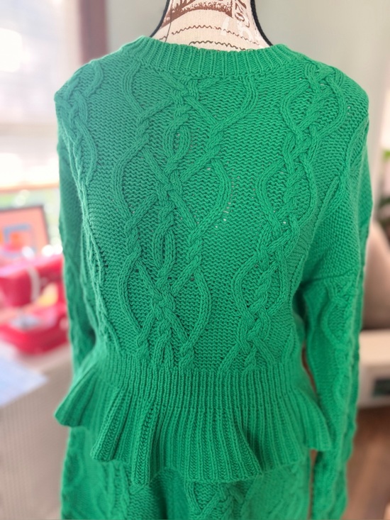 Day + Moon Sweaters - Green Cable-Knit Peplum Sweater and shorts set
